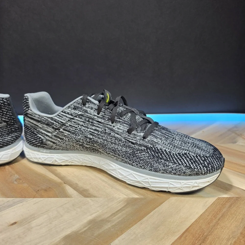 Altra Escalante 2 Mens 12 Grey Black Zero Drop Running Shoes ALM19330220